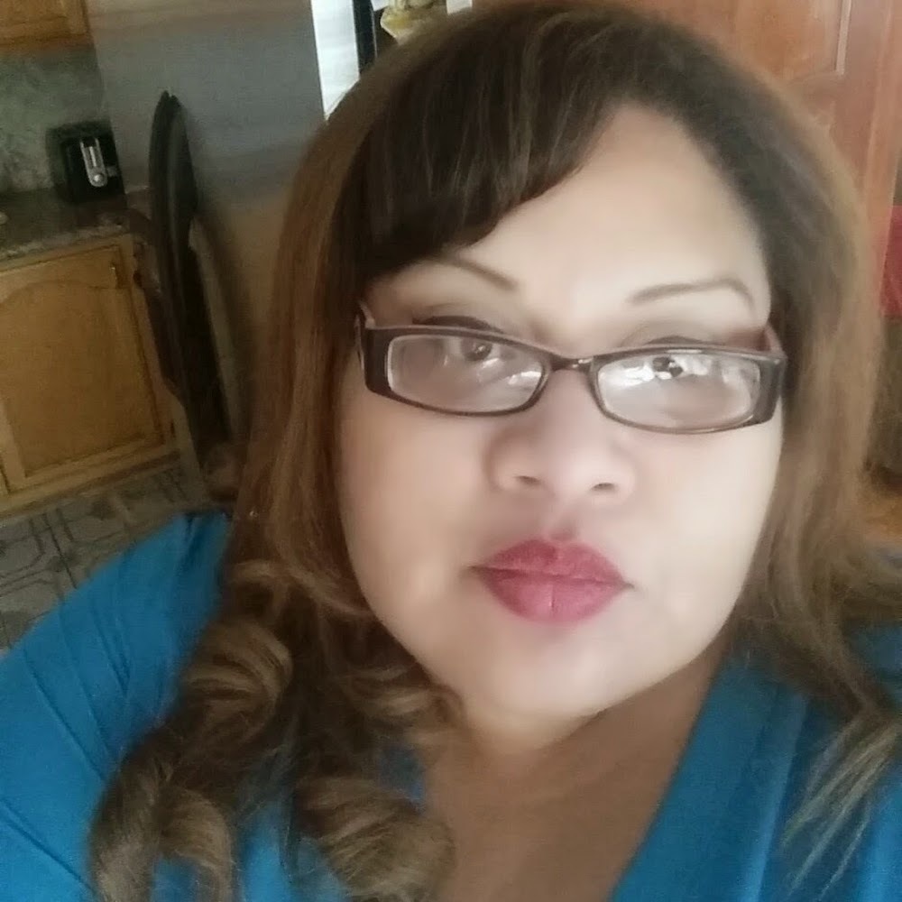 Meet your Posher, Latanya